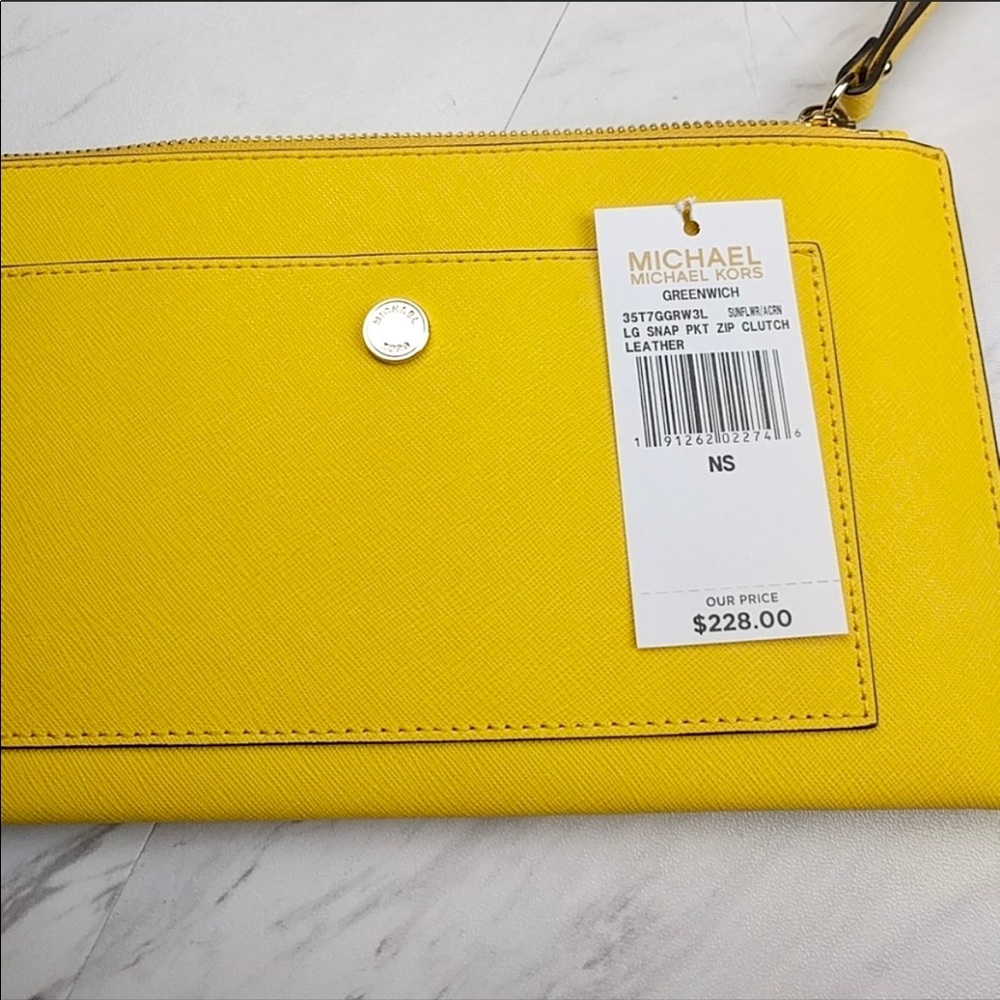 Michael Kors Greenwich Leather Clutch